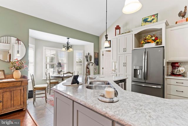 197 BEECHWOOD LANE E, Chambersburg, PA 17201