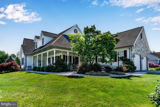 197 BEECHWOOD LANE E, Chambersburg, PA 17201
