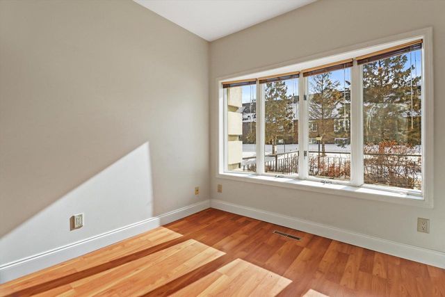 55 Golf Parkway, Madison, WI 53704