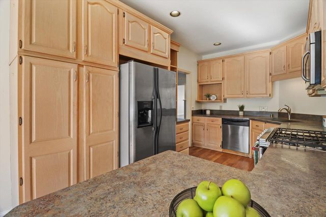 55 Golf Parkway, Madison, WI 53704