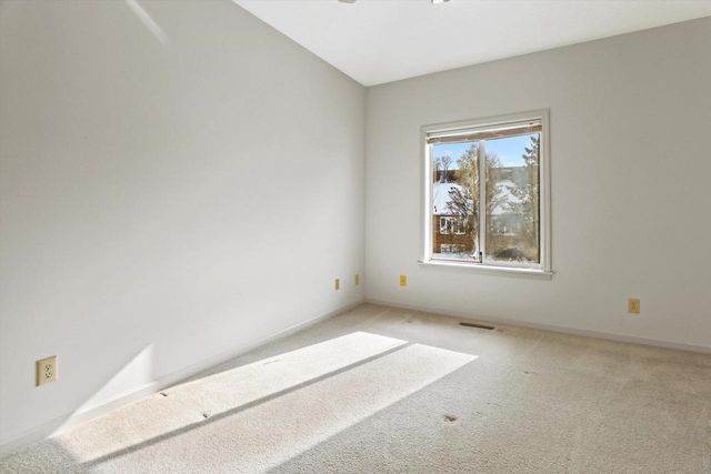 55 Golf Parkway, Madison, WI 53704