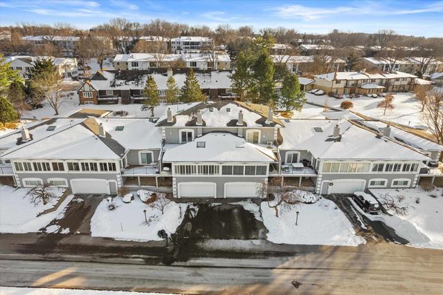 55 Golf Parkway, Madison, WI 53704