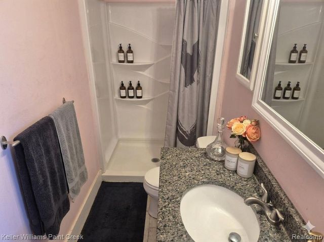 26728 Farmbrook Villa Drive, Southfield, MI 48034