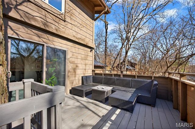 1514 Birnamwood Trail Drive, Ballwin, MO 63021