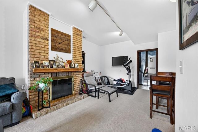 1514 Birnamwood Trail Drive, Ballwin, MO 63021