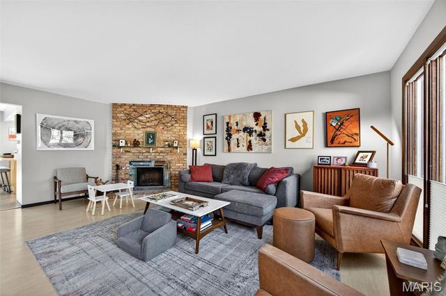 1514 Birnamwood Trail Drive, Ballwin, MO 63021