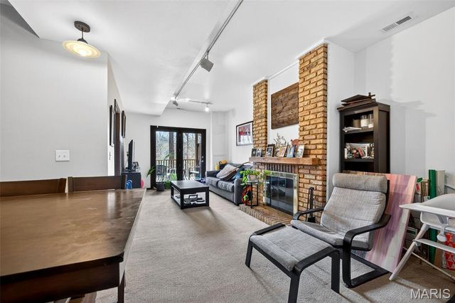 1514 Birnamwood Trail Drive, Ballwin, MO 63021