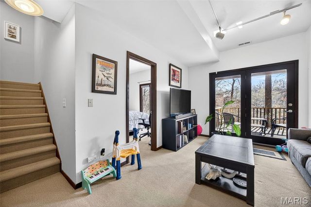 1514 Birnamwood Trail Drive, Ballwin, MO 63021