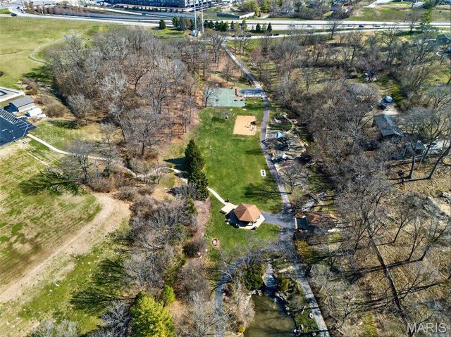 1514 Birnamwood Trail Drive, Ballwin, MO 63021