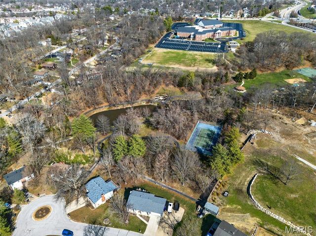 1514 Birnamwood Trail Drive, Ballwin, MO 63021