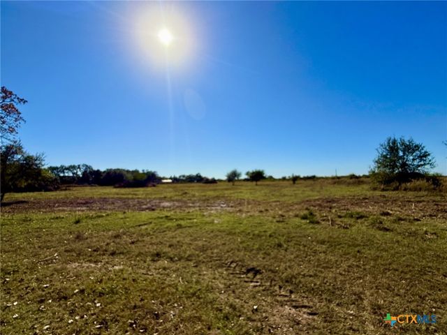 000 Sydnie Ranch Road, Inez, TX 77968