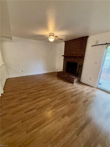 2487 Reagan AVE, Virginia Beach, VA 23454