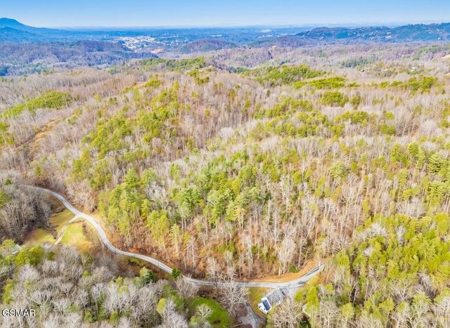 443 Huskey Grove Road, Sevierville, TN 37876