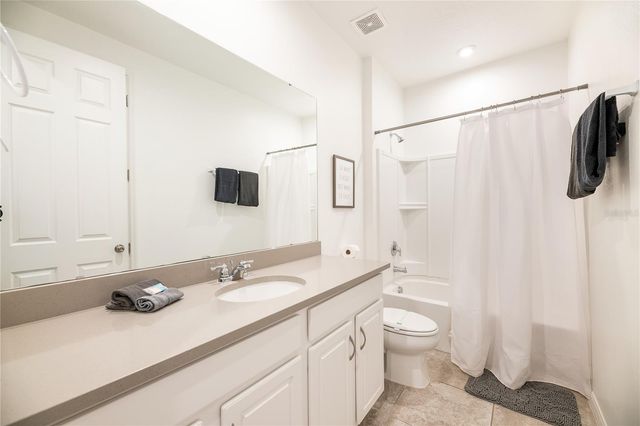 8900 CAROLINE BAY COURT, Kissimmee, FL 34747