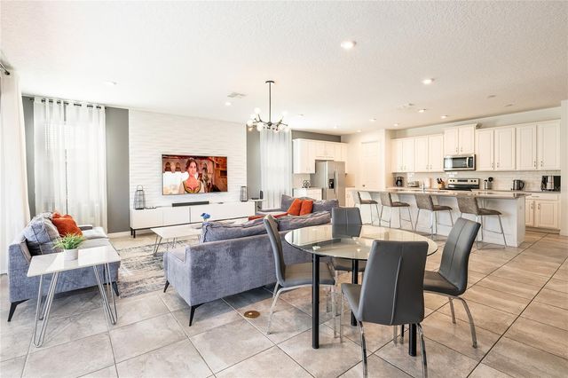 8900 CAROLINE BAY COURT, Kissimmee, FL 34747