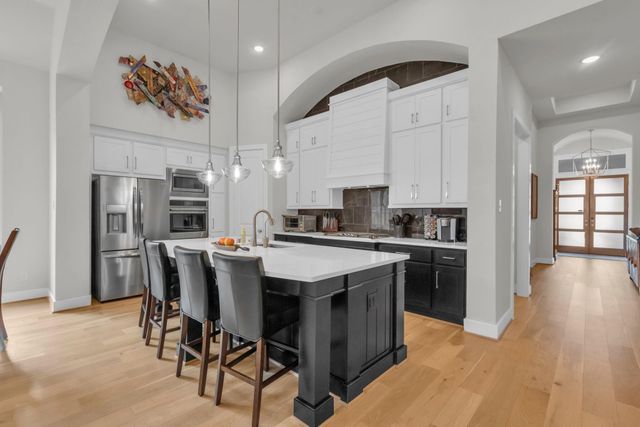 423 N Hillary Step Place, Montgomery, TX 77316