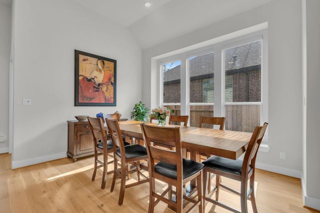 423 N Hillary Step Place, Montgomery, TX 77316