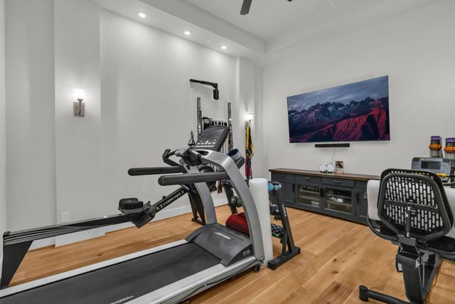 423 N Hillary Step Place, Montgomery, TX 77316