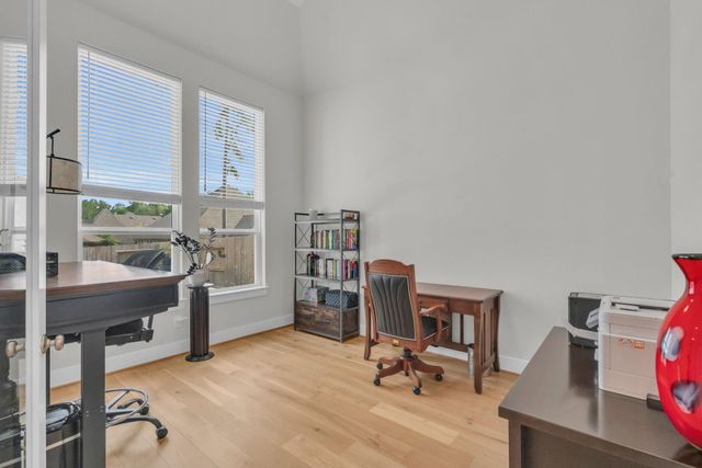 423 N Hillary Step Place, Montgomery, TX 77316