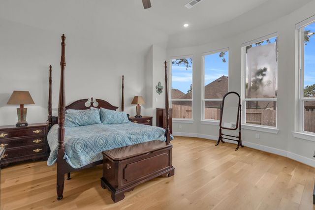 423 N Hillary Step Place, Montgomery, TX 77316