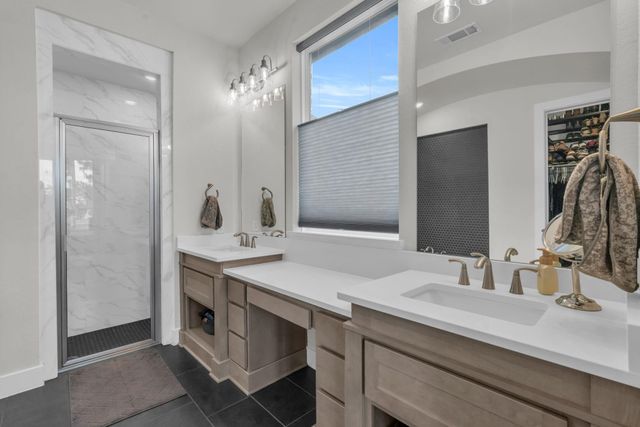 423 N Hillary Step Place, Montgomery, TX 77316