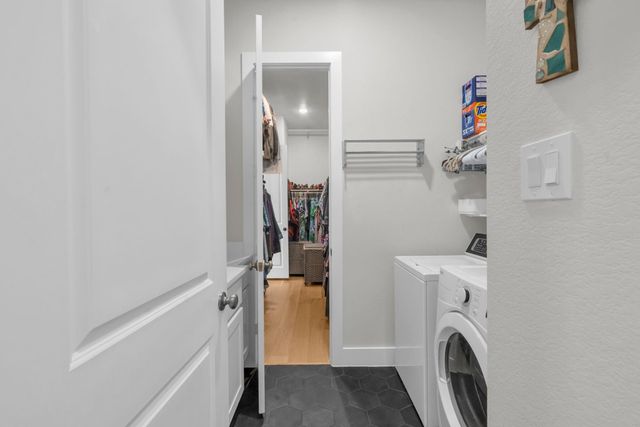 423 N Hillary Step Place, Montgomery, TX 77316