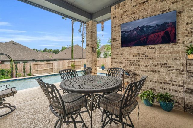 423 N Hillary Step Place, Montgomery, TX 77316