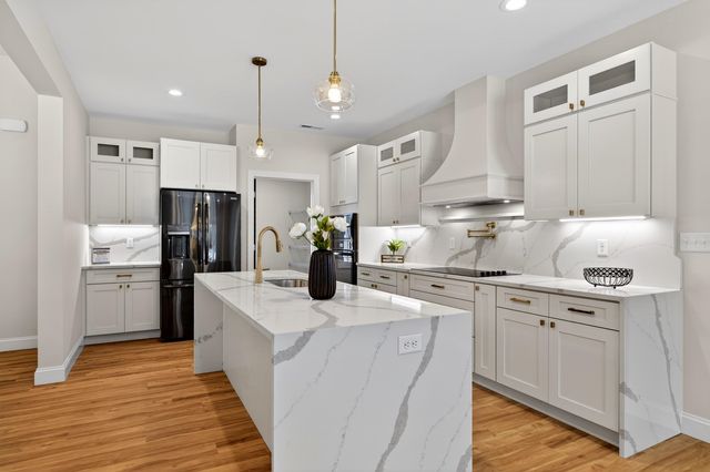 416 PELHAM CV, Waynesboro, VA 22980