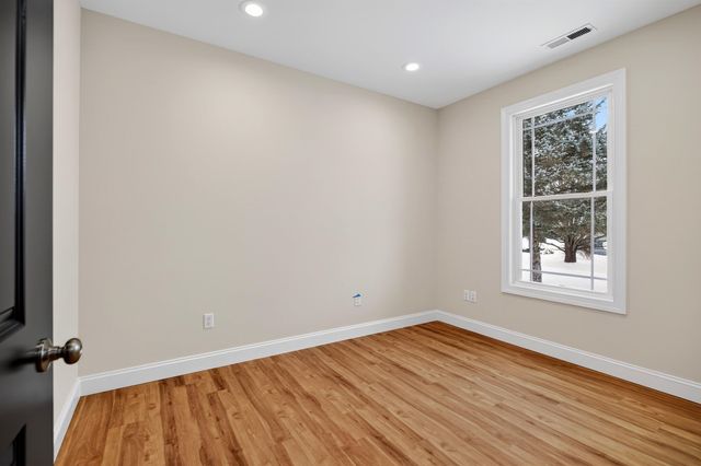 416 PELHAM CV, Waynesboro, VA 22980