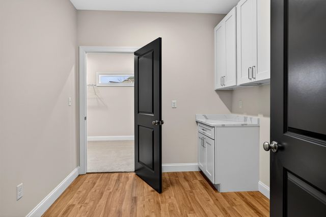 416 PELHAM CV, Waynesboro, VA 22980