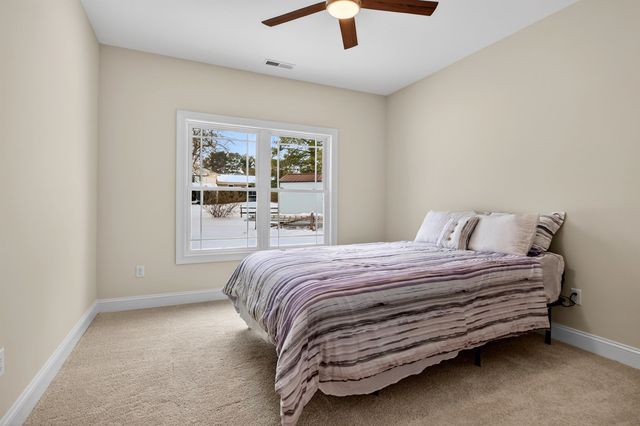 416 PELHAM CV, Waynesboro, VA 22980