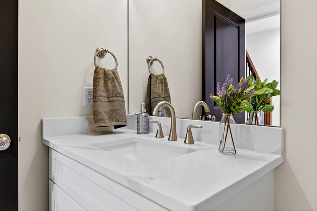 416 PELHAM CV, Waynesboro, VA 22980