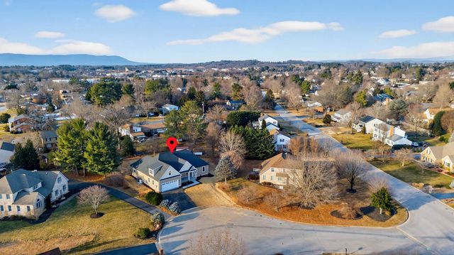 416 PELHAM CV, Waynesboro, VA 22980