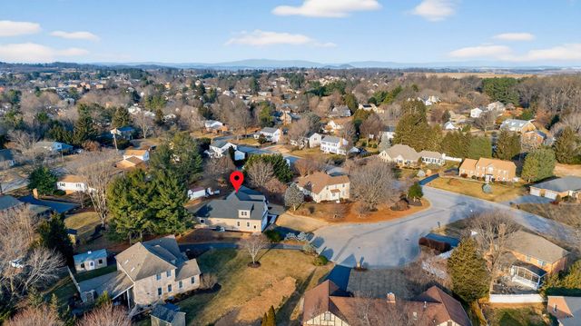 416 PELHAM CV, Waynesboro, VA 22980