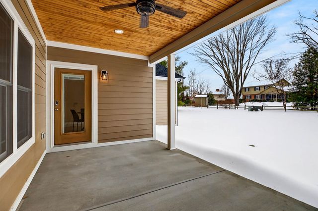 416 PELHAM CV, Waynesboro, VA 22980