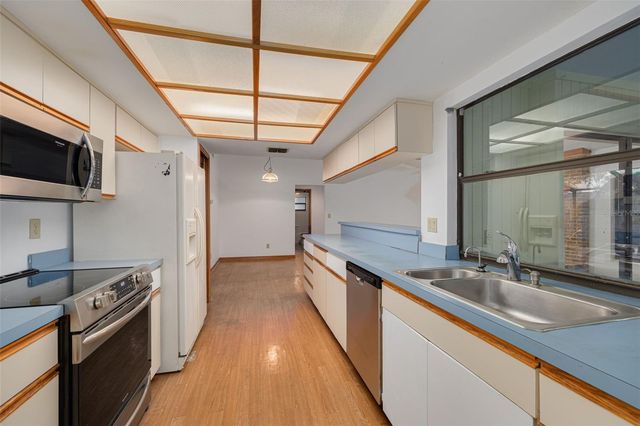 1640 COUNTRY LANE, Dunedin, FL 34698