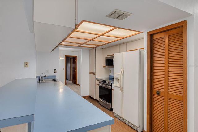 1640 COUNTRY LANE, Dunedin, FL 34698