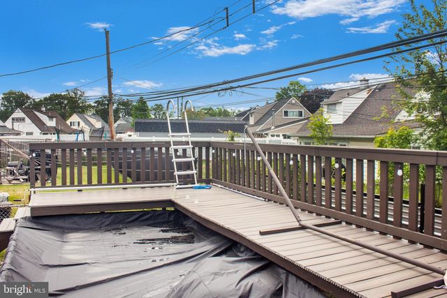 31 MICAHILL RD, Levittown, PA 19056