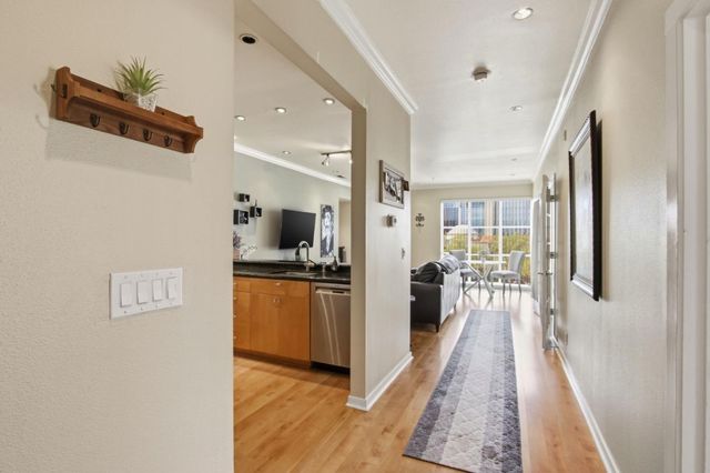 97 E Saint James Street 57, San Jose, CA 95112