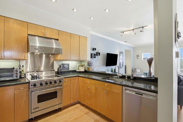 97 E Saint James Street 57, San Jose, CA 95112