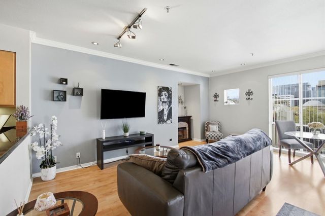 97 E Saint James Street 57, San Jose, CA 95112