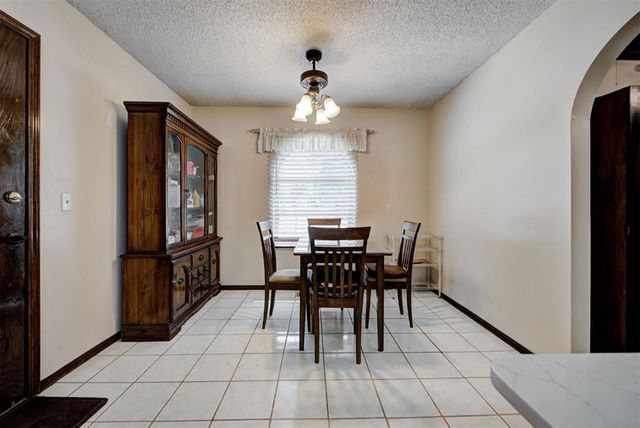 3109 N Alexander Lane, Bethany, OK 73008