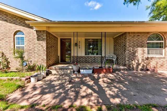 3109 N Alexander Lane, Bethany, OK 73008