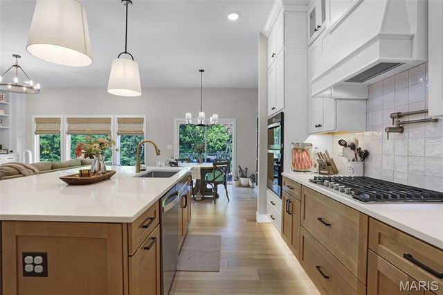 18R Cobblestone Creek, Washington, MO 63090