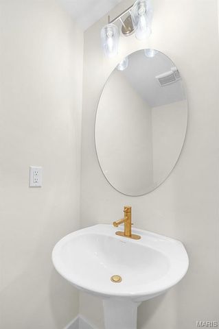 18R Cobblestone Creek, Washington, MO 63090