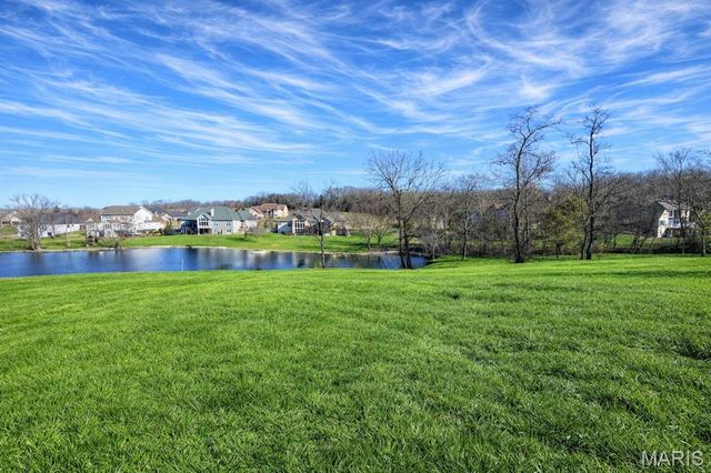 18R Cobblestone Creek, Washington, MO 63090