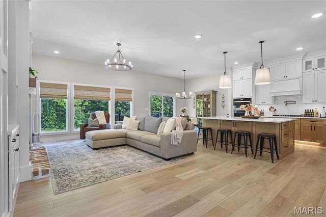 18R Cobblestone Creek, Washington, MO 63090