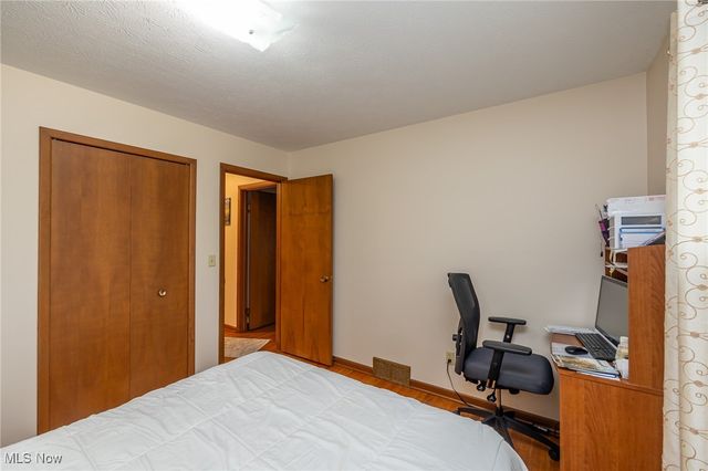 34440 Glen Drive, Eastlake, OH 44095