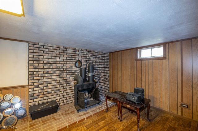 34440 Glen Drive, Eastlake, OH 44095