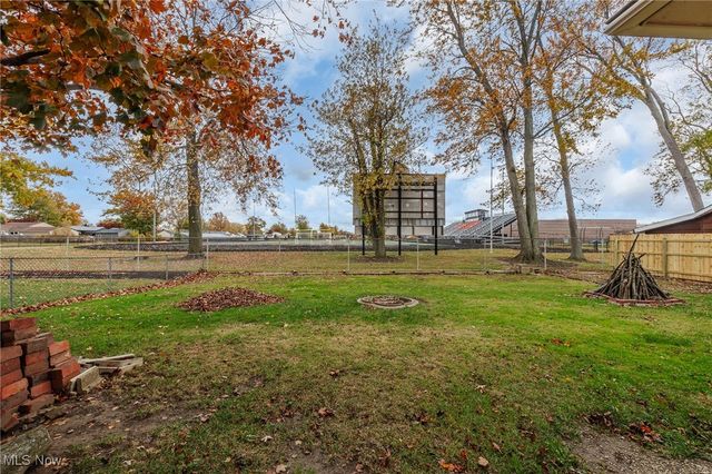 34440 Glen Drive, Eastlake, OH 44095